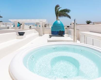 Whirlpool auf der Dachterrasse der Villa Premium